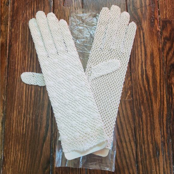 Vintage White Crochet Lace Gloves Womens One Size Fits Most New - Picture 5 of 8